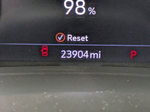 Used 2023 Buick Envision Avenir image 17