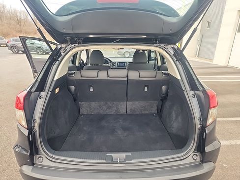 Used 2020 Honda HR-V LX image 29
