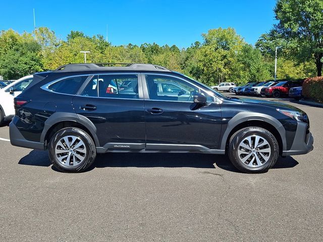 Certified 2025 Subaru Outback AWD/4WD image 7