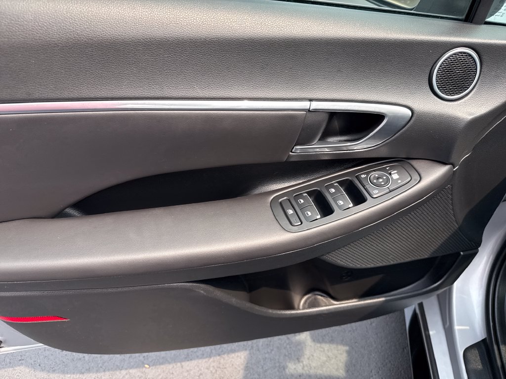 Certified 2023 Hyundai Sonata SEL FWD image 9