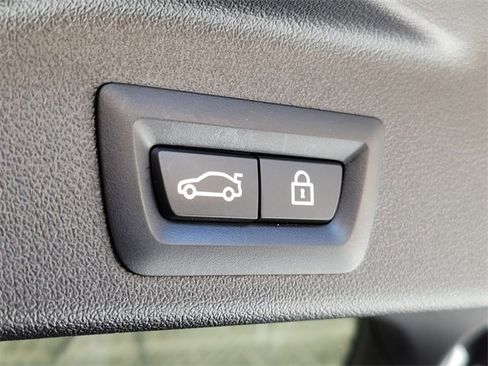 Used 2021 BMW X5 xDrive40i w/ Premium Package 2 image 22