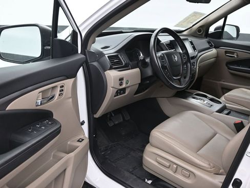 Used 2022 Honda Ridgeline RTL image 10
