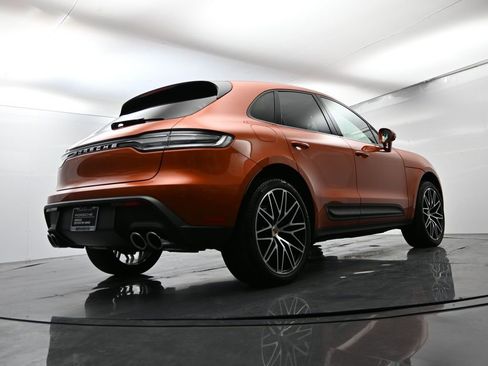 Certified 2025 Porsche Macan image 50
