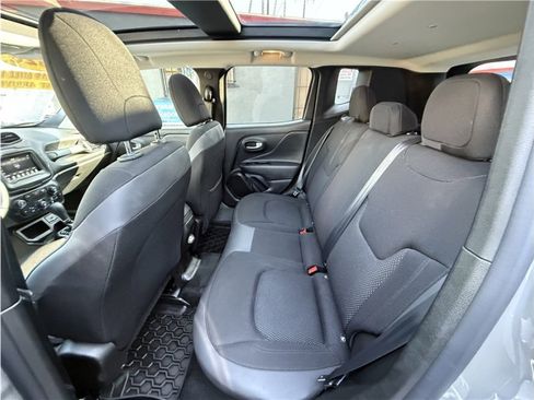 Used 2020 Jeep Renegade Altitude image 19