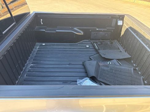 Used 2020 Toyota Tacoma SR5 image 27