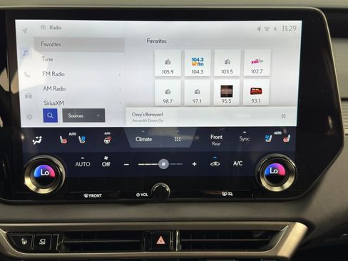 Used 2023 Lexus RX 500h F Sport image 28