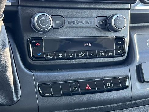 New 2024 RAM ProMaster 3500 w/ Quick Order Package 22G SLT image 24