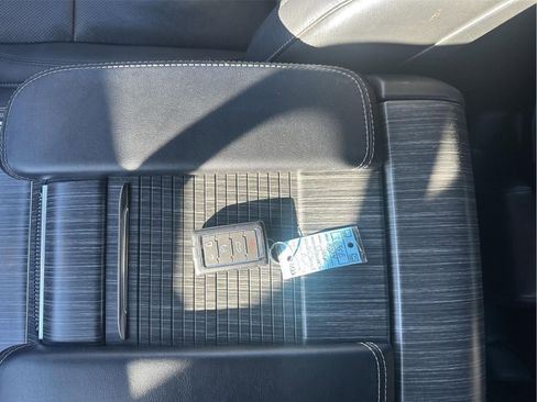 Used 2024 Jeep Wagoneer L Series II w/ Flexible Seating Group image 26