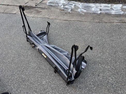 Used 2012 Jeep Wrangler Unlimited Sahara w/ Dual Top Group image 29