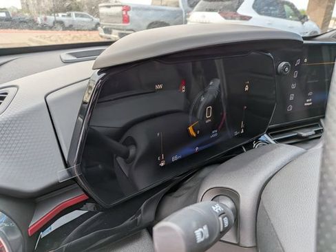 New 2026 Chevrolet Trax RS w/ Sunroof Package FWD image 30