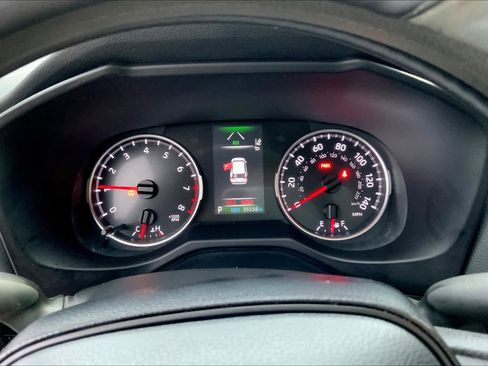 Used 2021 Toyota RAV4 LE AWD/4WD image 25