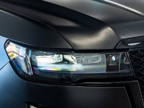 Used 2021 Cadillac Escalade Sport w/ Driver Assist Tech Package image 18