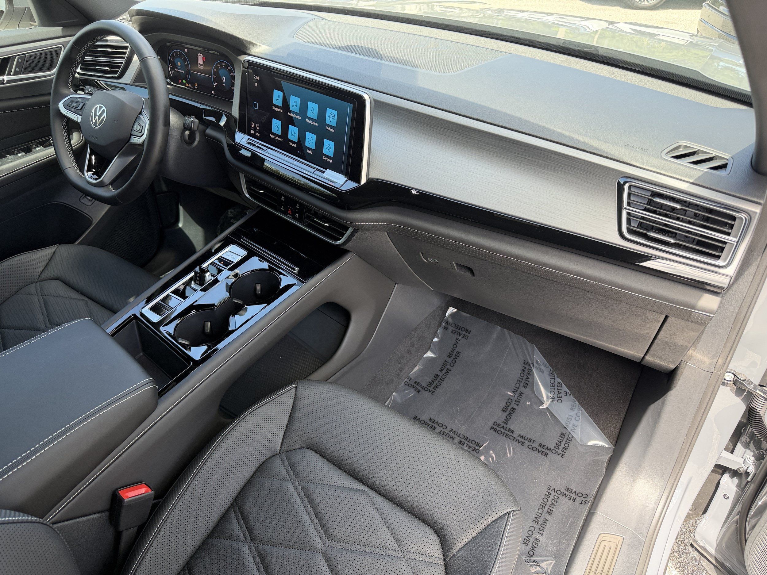 New 2026 Volkswagen Atlas Cross Sport SE FWD image 13