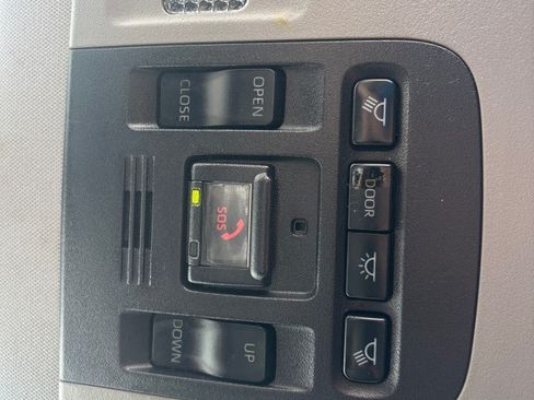 Used 2023 Toyota Camry SE AWD/4WD image 28