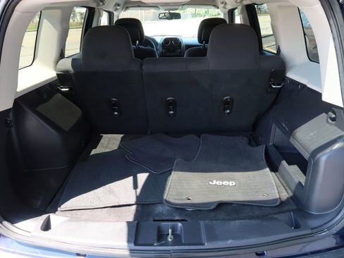 Used 2017 Jeep Patriot Sport w/ Power Value Group FWD image 11