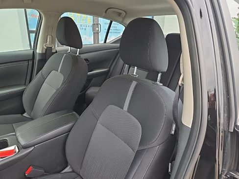 Used 2024 Nissan Sentra SV w/ All-Weather Package FWD image 33