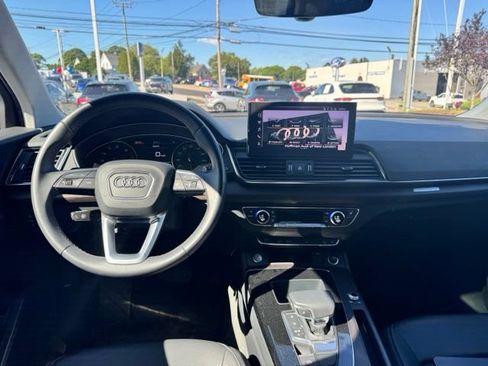 Certified 2023 Audi Q5 2.0T Premium w/ Convenience Package AWD/4WD image 25