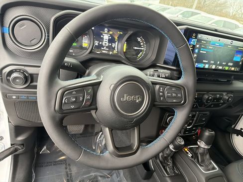 Used 2024 Jeep Wrangler Unlimited Rubicon 4xe w/ Convenience Group image 22