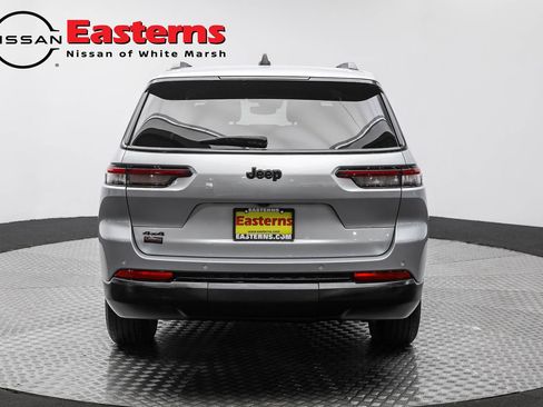 Used 2024 Jeep Grand Cherokee L Laredo image 6