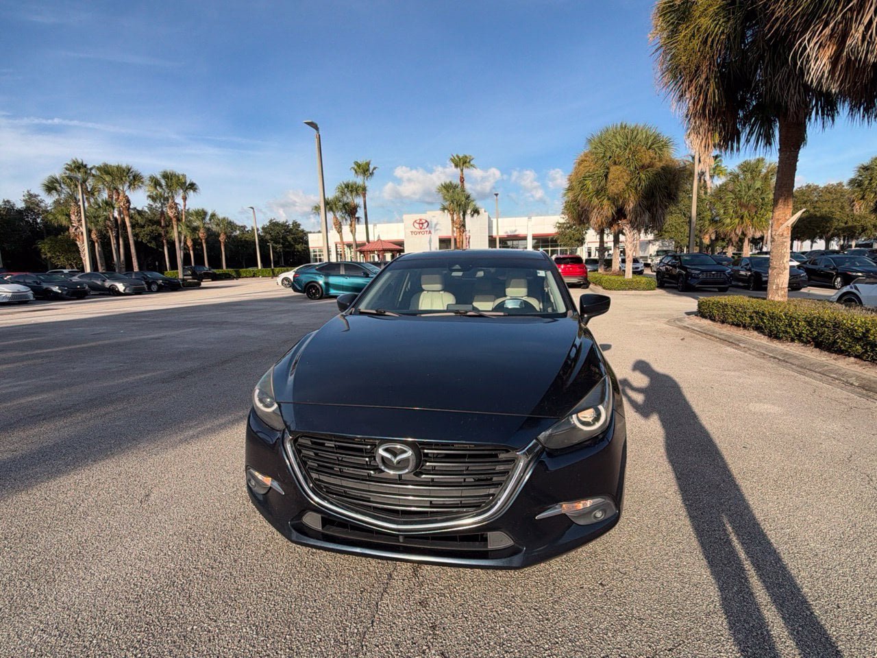 Used 2017 MAZDA MAZDA3 Grand Touring w/ Premium Equipment Package FWD image 5
