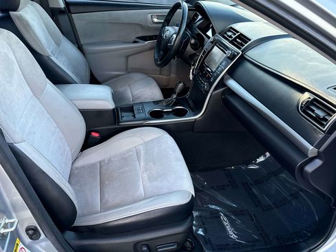 Used 2017 Toyota Camry XSE image 20