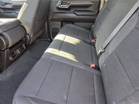 Used 2024 Chevrolet Silverado 2500 LT w/ Convenience Package image 11