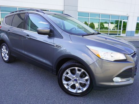 Used 2013 Ford Escape SE AWD/4WD image 1