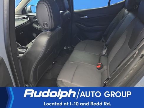 Used 2025 Buick Encore GX Preferred AWD/4WD image 25