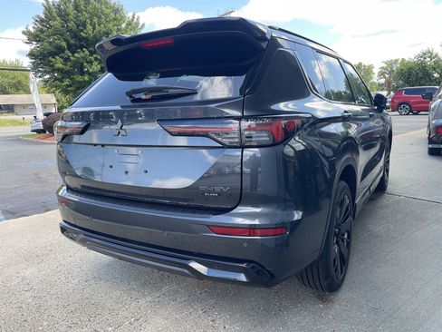 New 2026 Mitsubishi Outlander 4WD Plug-In Hybrid image 7