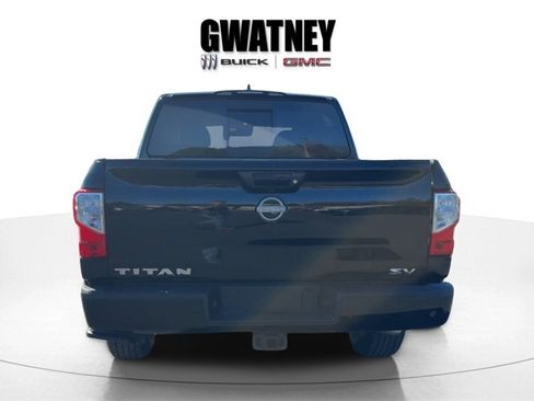 Used 2024 Nissan Titan SV w/ SV Convenience Package image 6