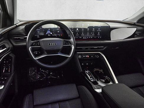 Certified 2025 Audi Q5 Premium Plus w/ Premium Plus image 19