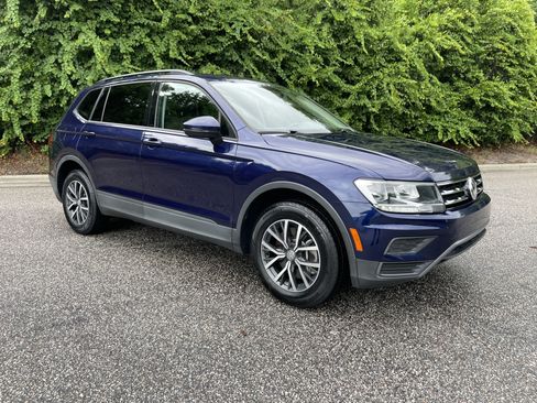 Used 2021 Volkswagen Tiguan S FWD image 2