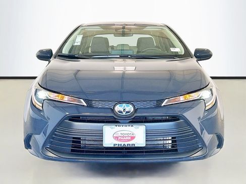 New 2026 Toyota Corolla LE FWD image 2