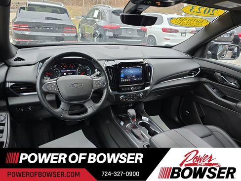 Used 2023 Chevrolet Traverse RS image 11