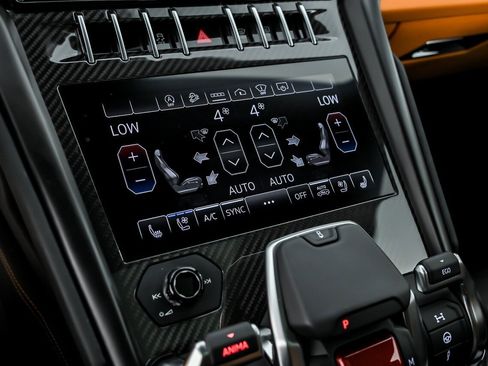 Used 2023 Lamborghini Urus S AWD/4WD image 39