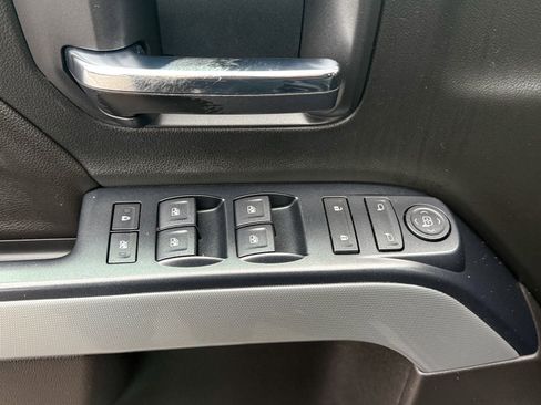 Certified 2018 Chevrolet Silverado 1500 LT w/ All Star Edition image 18