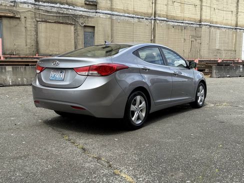 Used 2013 Hyundai Elantra GLS image 8