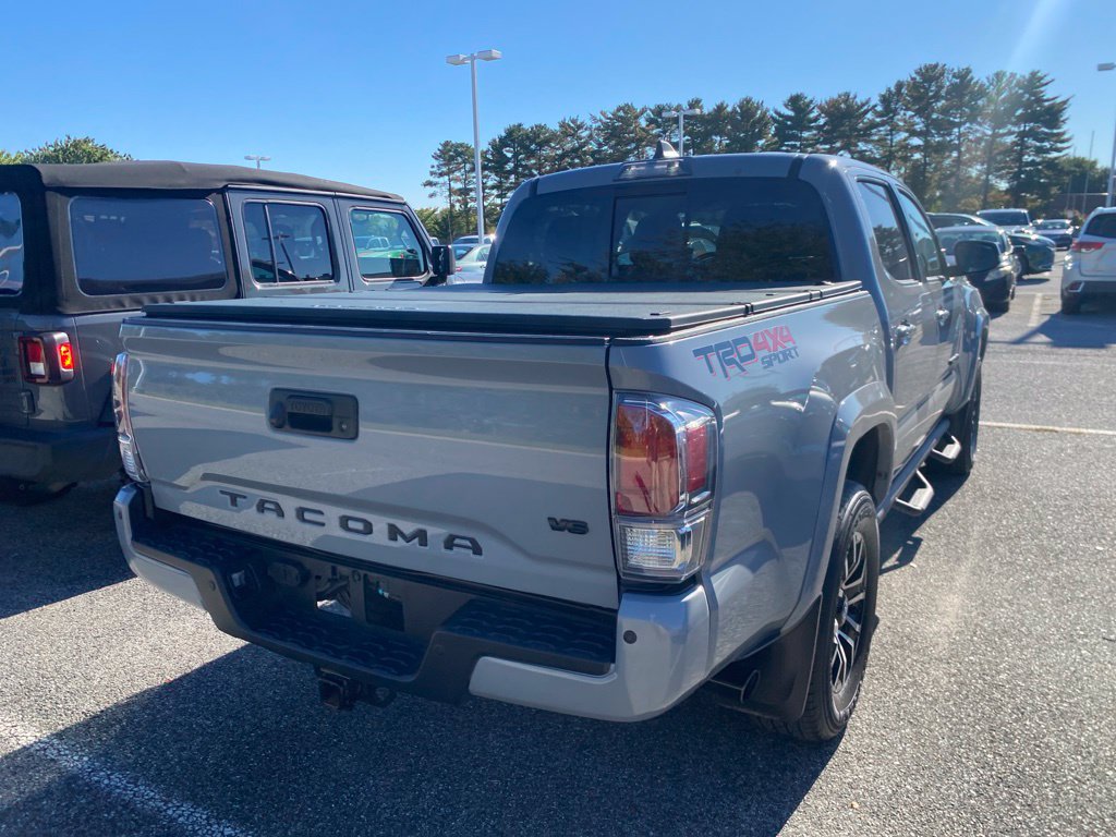 Used 2021 Toyota Tacoma TRD Sport w/ TRD Premium Sport Package AWD/4WD image 12