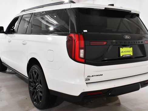 New 2026 Ford Expedition Max Platinum image 14