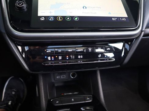 Used 2022 Chevrolet Bolt EUV Premier w/ Launch Edition FWD image 47