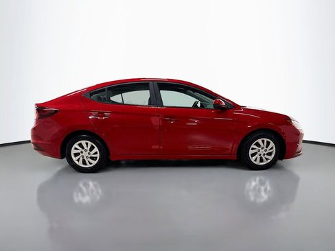 Used 2020 Hyundai Elantra SE image 9