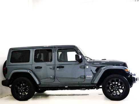 Used 2024 Jeep Wrangler Unlimited Sahara AWD/4WD image 5