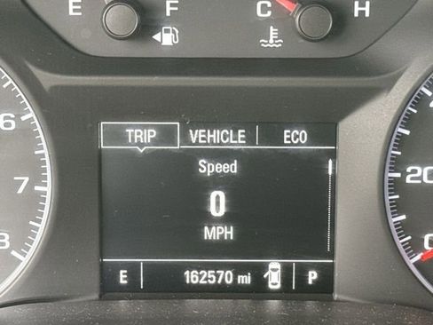 Used 2018 GMC Acadia SLE image 16