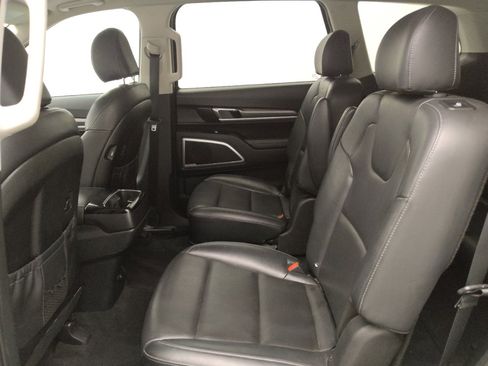 Used 2020 Kia Telluride S AWD/4WD image 18
