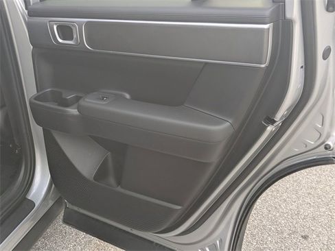 Used 2025 Hyundai Santa Fe SE image 16