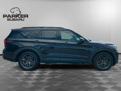Used 2025 Ford Explorer ST AWD/4WD image 6
