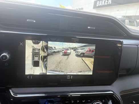 Used 2023 GMC Sierra 1500 AT4 w/ AT4 Premium Package image 33