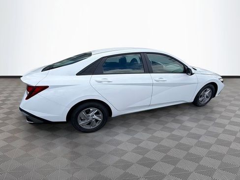 New 2026 Hyundai Elantra SE image 8
