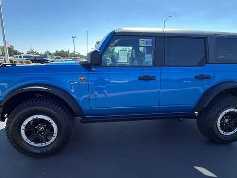 Used 2023 Ford Bronco Badlands w/ Sasquatch Package AWD/4WD image 7