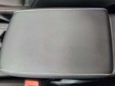 Used 2022 Volkswagen Tiguan SE R-Line image 52